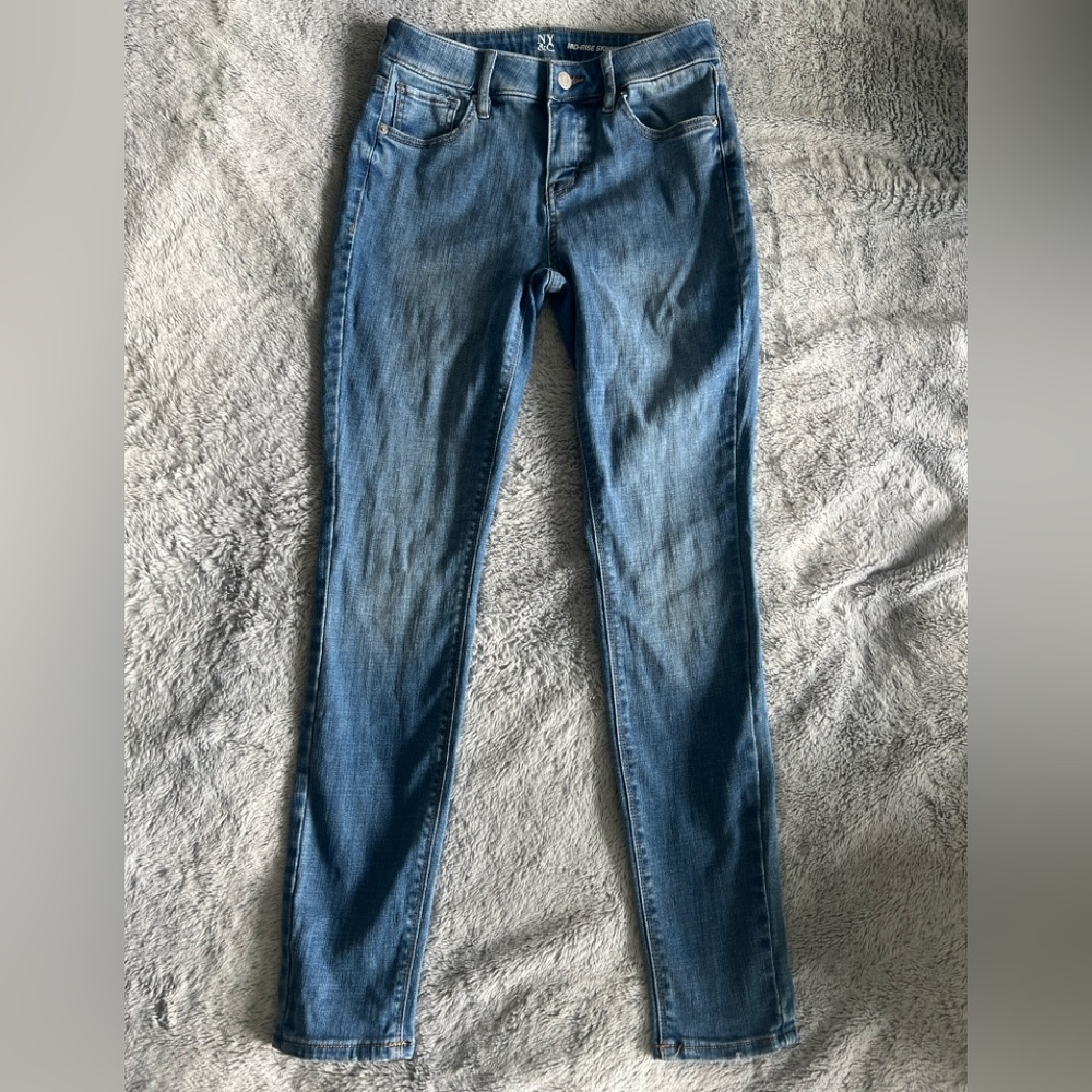 New York & Company Blue Skinny Jeans - Size 4